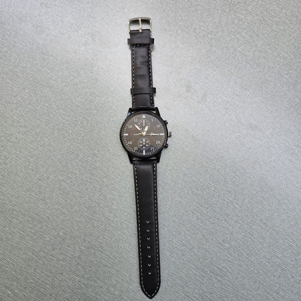 Man's Elegant Black Watch, Sunglasses, and Wallet Set - Picture 5 of 12